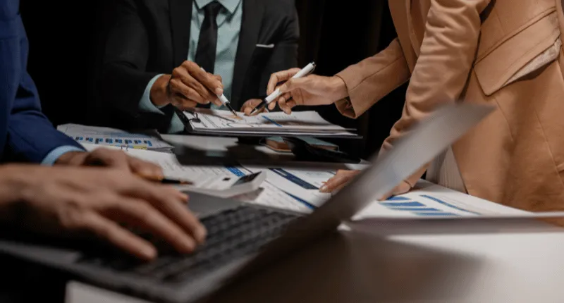 Zakładanie spółki komandytowej – poradnik dla przedsiębiorców